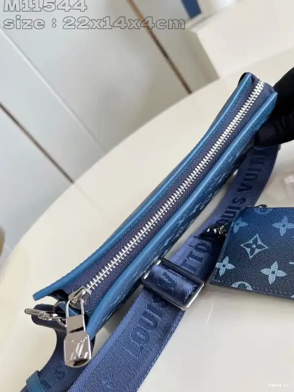 VUITTON Wallet-22*14.5*4.5cm LOUIS Wearable Gaston 0505